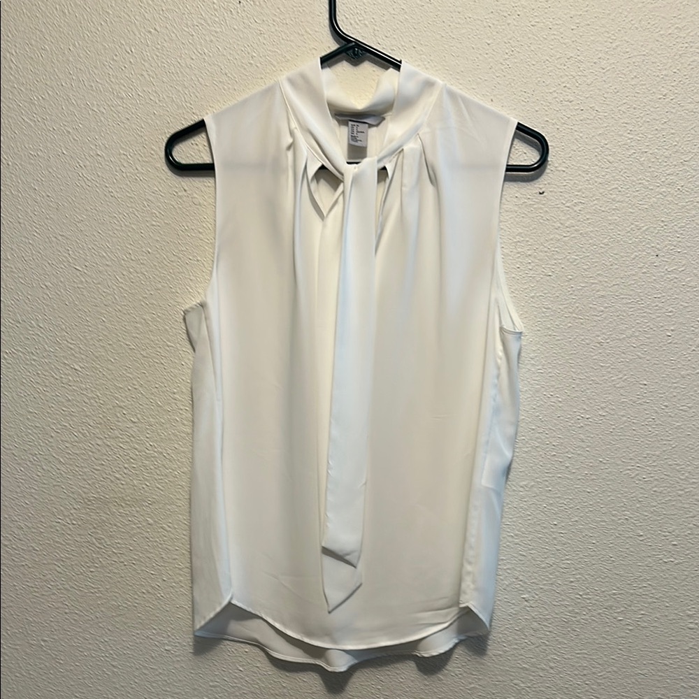 H&M White Sleeveless Tie Front Blouse